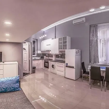 Oktogon Downtown Βουδαπέστη